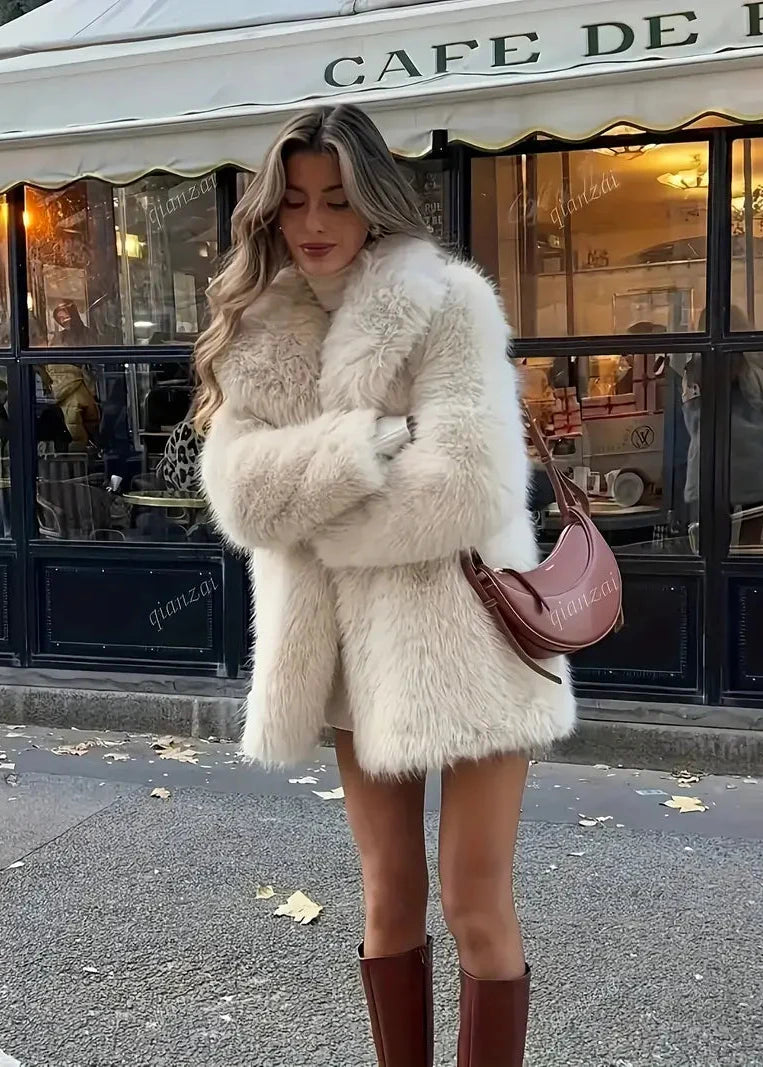 Roaa Coat